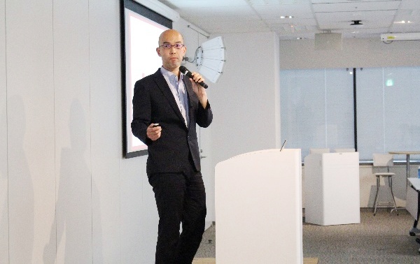 写真2：ExchangeWire Japan 長野氏