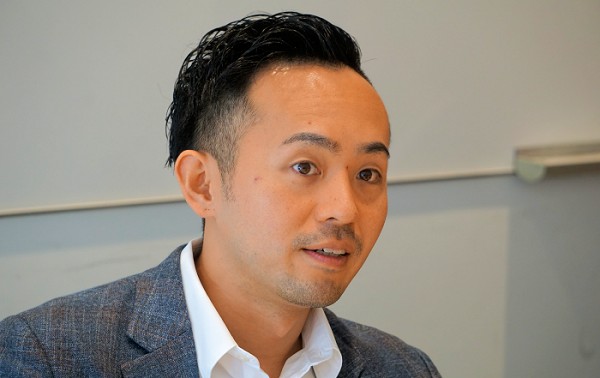 写真4：高山靖弘氏/ 三井物産